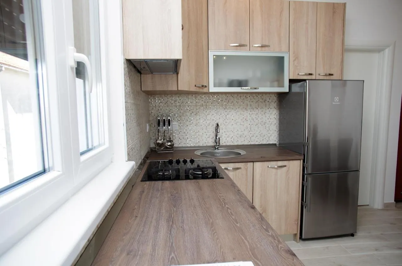 Apartman Barbara Τρογκίρ